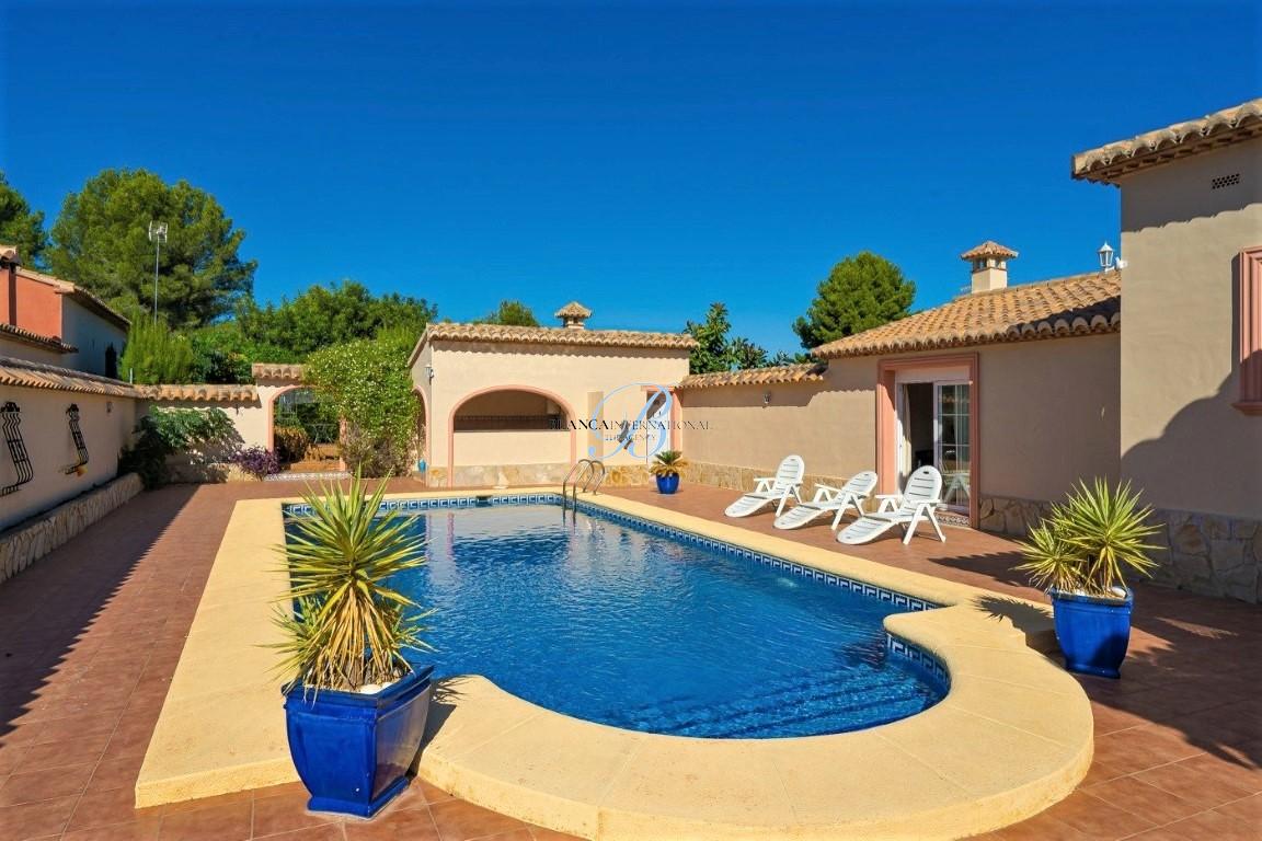 Villa in Jalon for sale in Alicante Costa Blanca Spain BI6060JAL