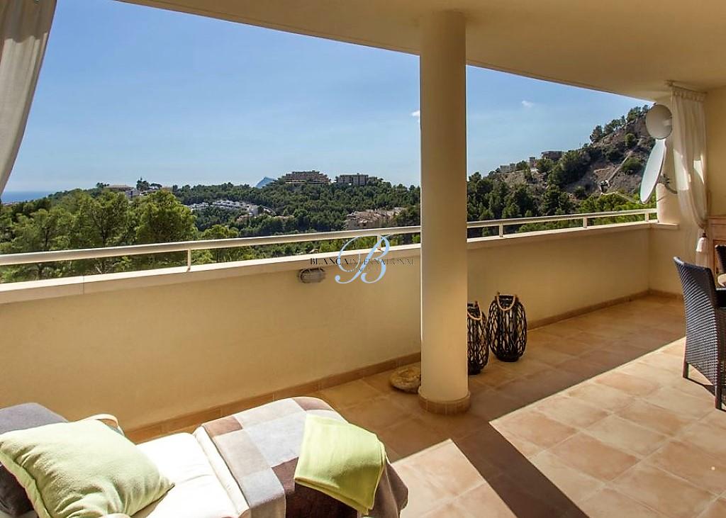 Apartment in Altea