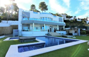 Sea view villa for sale in Cap Marti in Javea