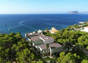 Sea view villa for sale in El Portet in Moraira