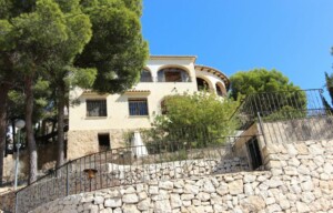 Sea view villa for sale in Montemar Benissa