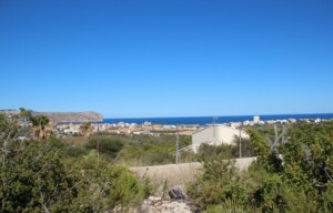 Building plot with sea views for sale in Adsubia in Javea
