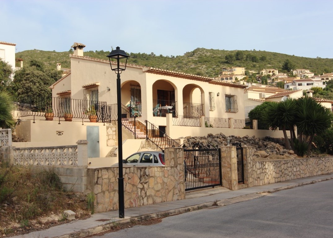 Villa in Alcalali