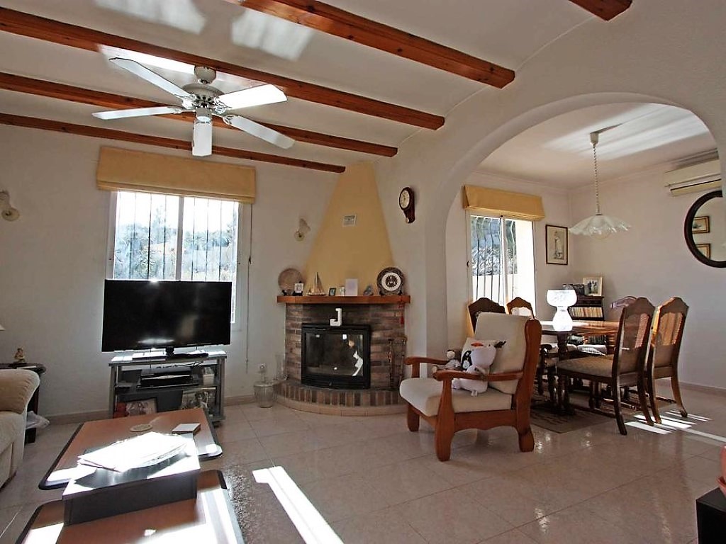 Villa in Alcalali