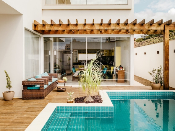 Investing in Javea's Luxury Real Estate Market: What You Need to Know